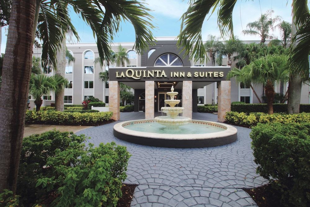 La Quinta by Wyndham Coral Springs South