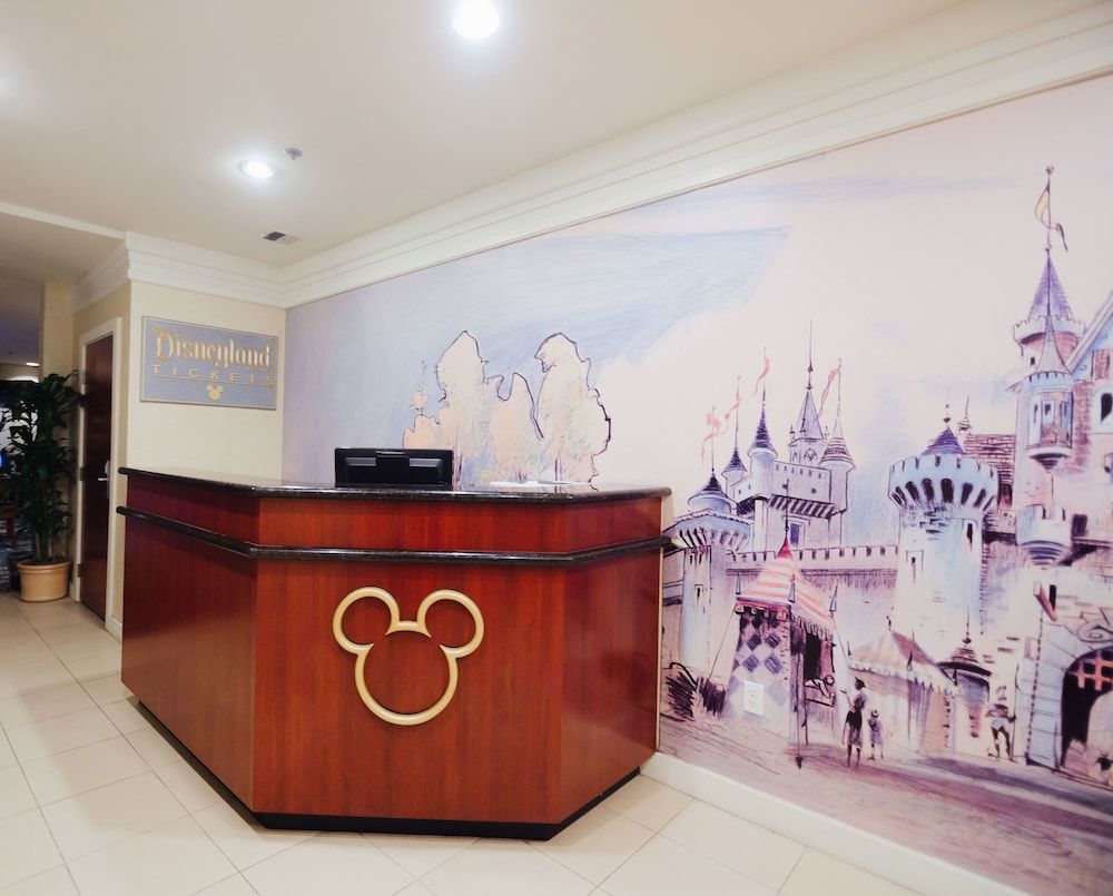 Clementine Hotel & Suites Anaheim 2