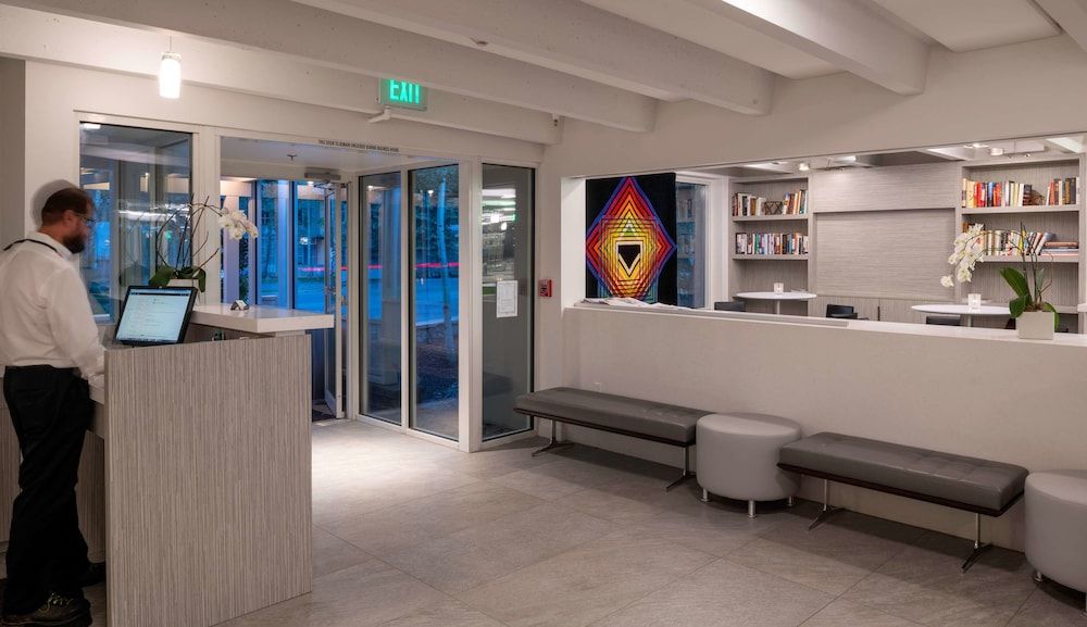 Aspen Meadows Resort 3