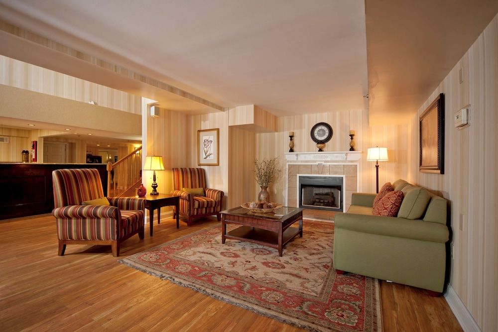 Country Inn & Suites by Radisson, Atlanta Airport South, GA 3