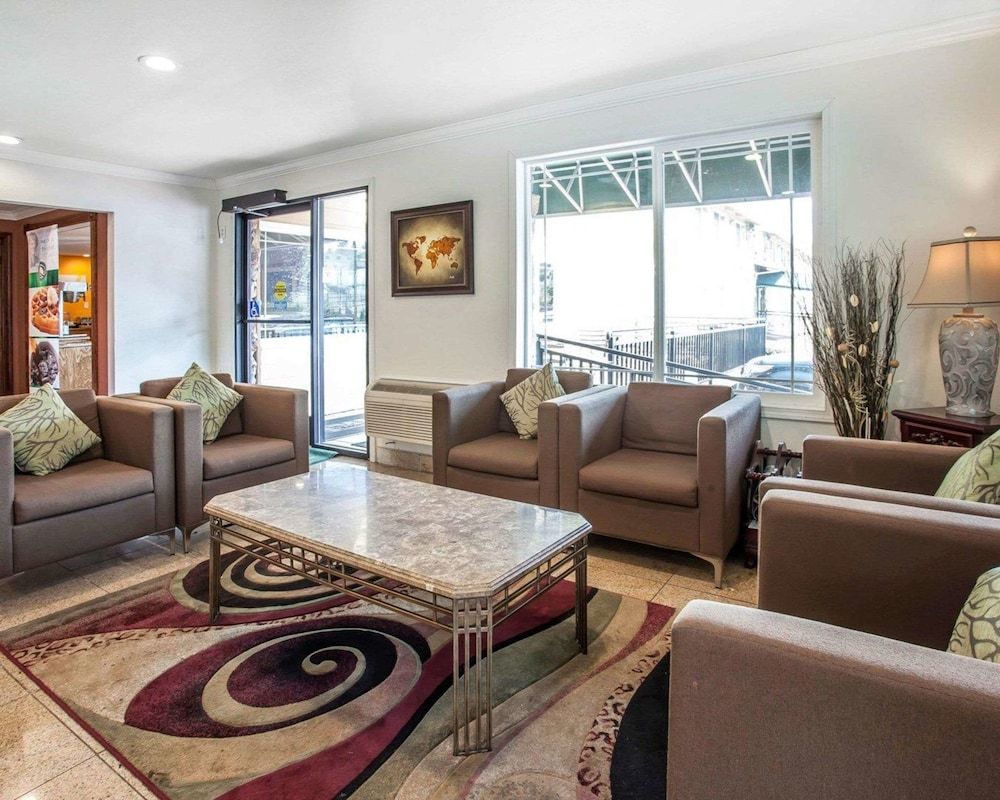 Quality Inn Sea-Tac Airport 2