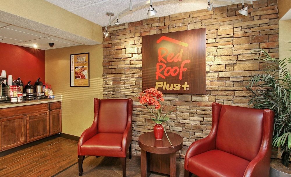 Red Roof Inn PLUS+ Atlanta - Buckhead  2