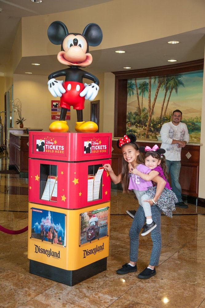 Desert Palms Hotel 3 Desert Palms Hotel 3