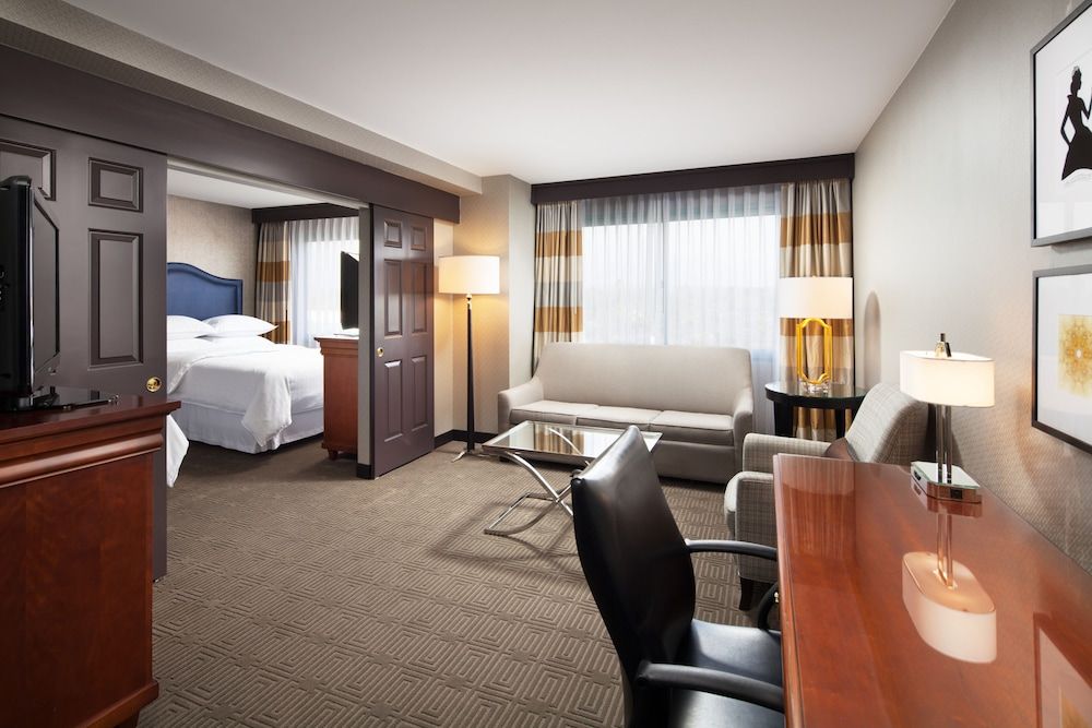 Sheraton Fairplex Hotel & Conference Center 3