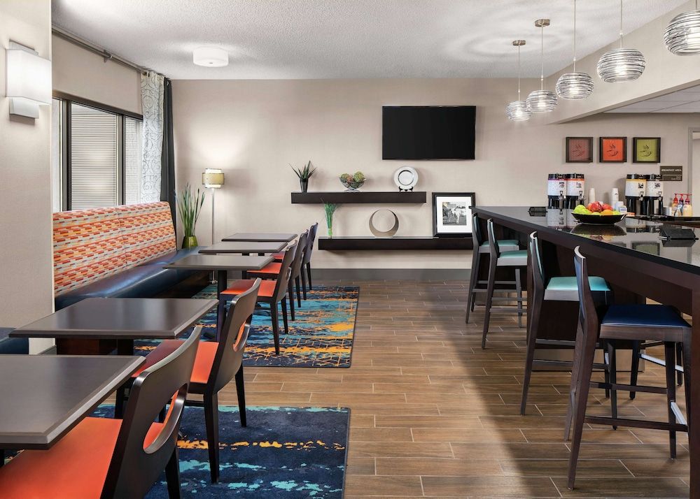 Hampton Inn Austin North @ I - 35 & Hwy 183 2