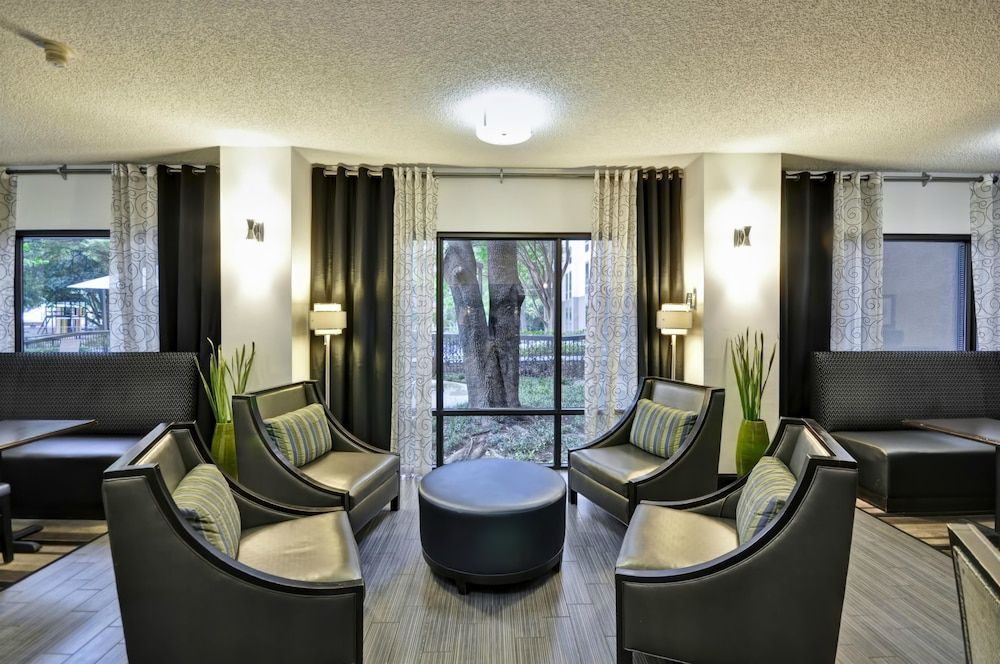 Hampton Inn Austin North @ I - 35 & Hwy 183 3
