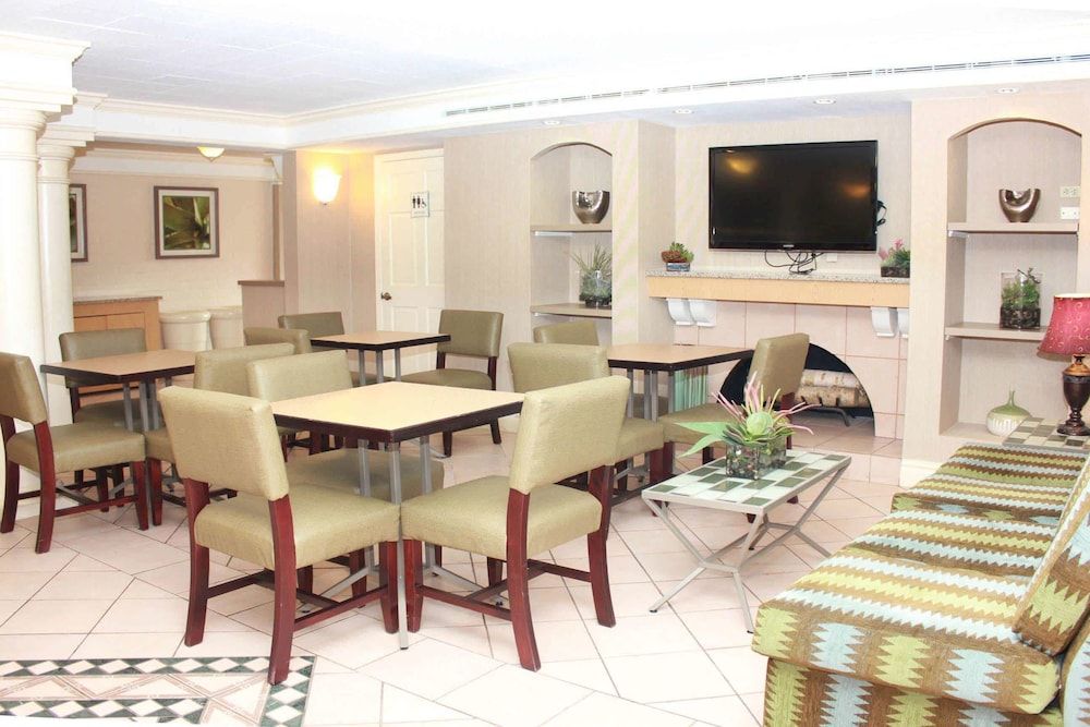 La Quinta Inn by Wyndham New Orleans West Bank / Gretna 2