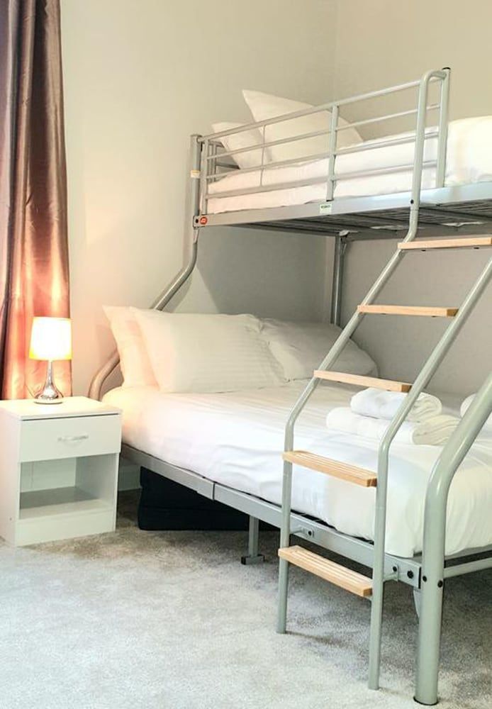 The Sunnyside House 3