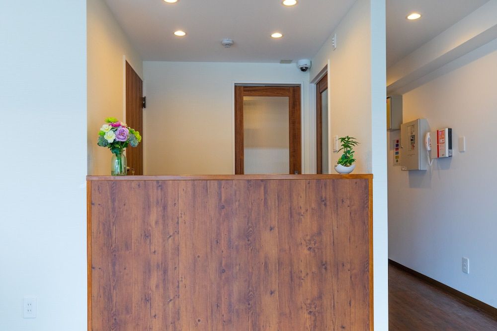 Mr.KINJO in front of Manza Beach 2