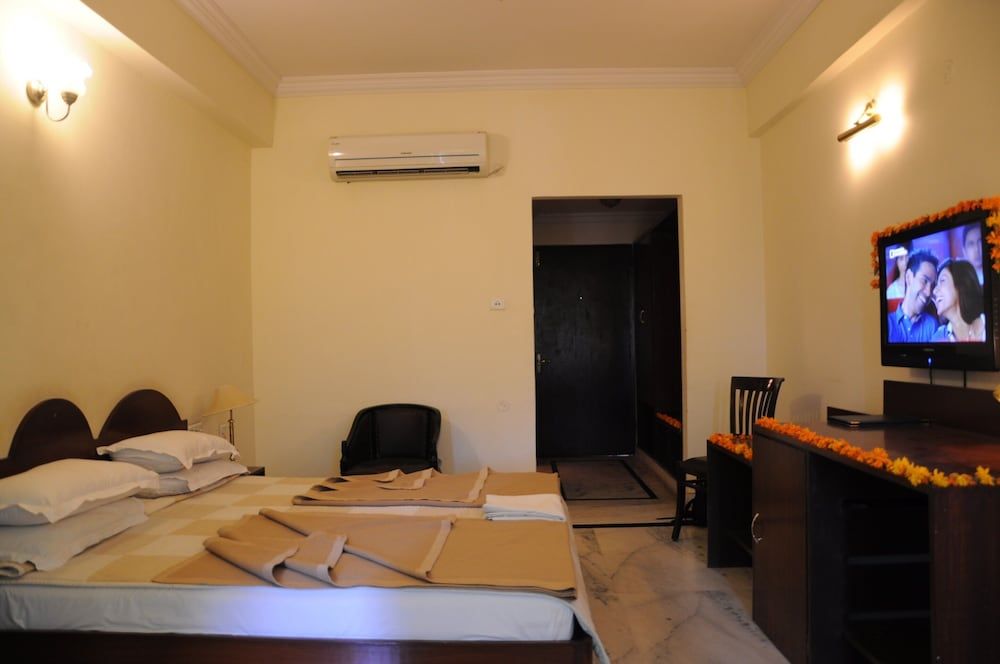 Hotel Pratap Palace 3