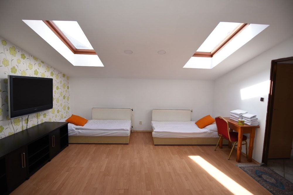 Hotel Taxis Bratislava 3