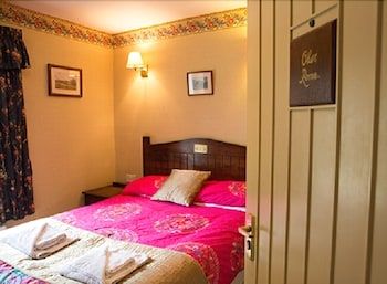 The Square & Compass Inn 3