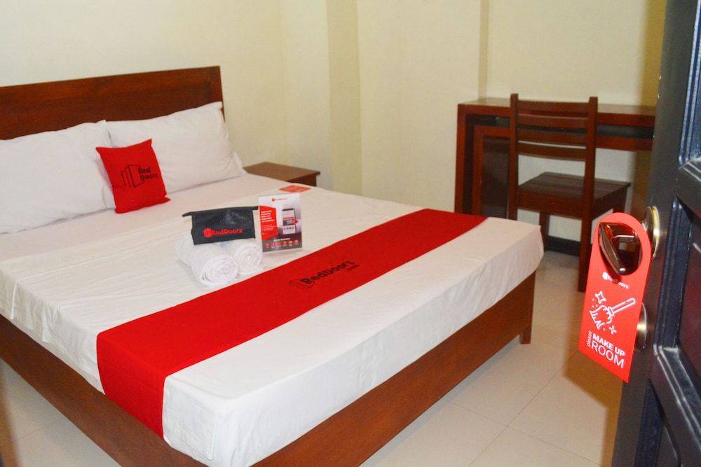 RedDoorz near SM Puerto Princesa 1