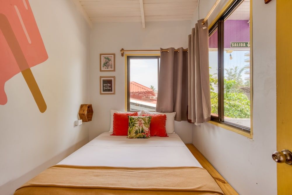 Selina Shared Jaco 2 Selina Shared Jaco 2