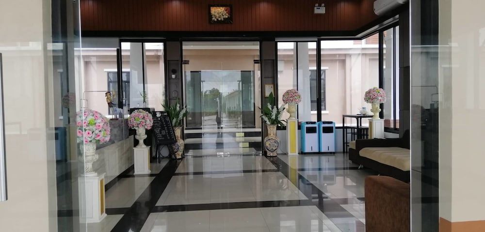 S-Tawan Hotel & Convention 2