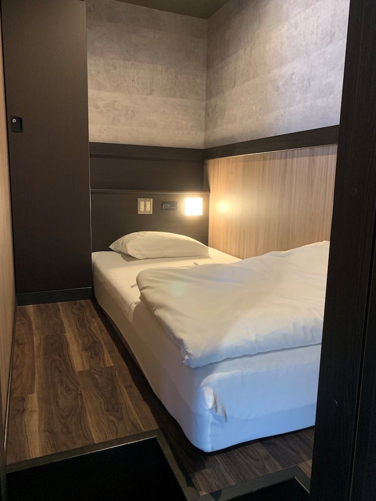 Hotel Capsule Inn Shizuoka 2