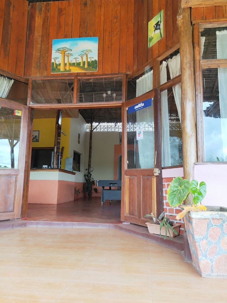 Analamazaotra Hotel 2