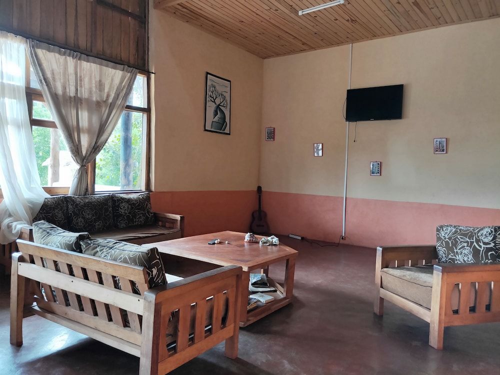 Analamazaotra Hotel 3