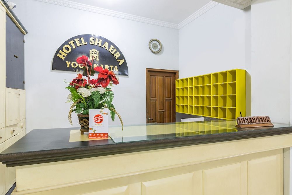 OYO 1309 Hotel Shafira 3