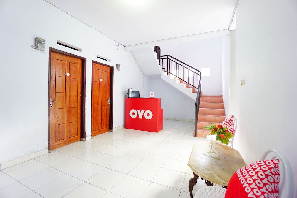 OYO 1064 Manado Airport Homestay 2