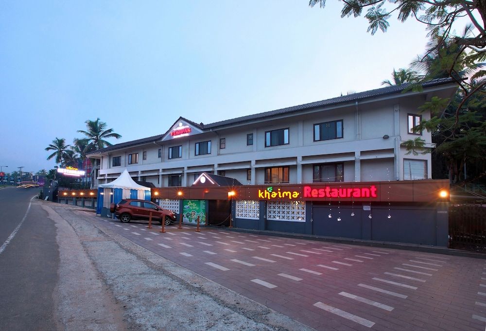 Hotel Pushpak