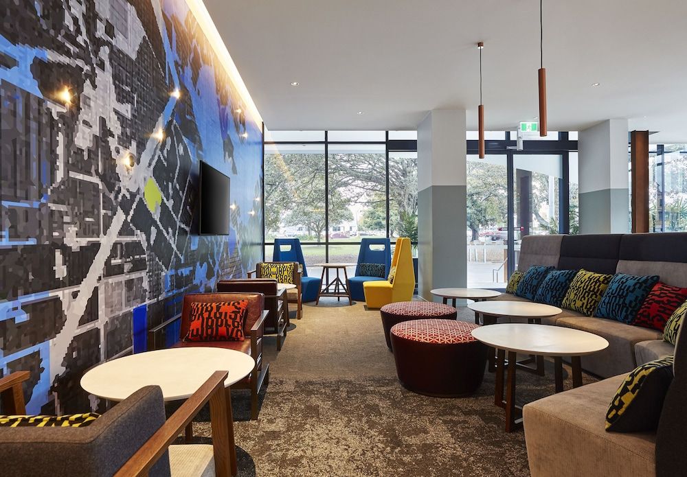 Holiday Inn Express Sydney Airport 2