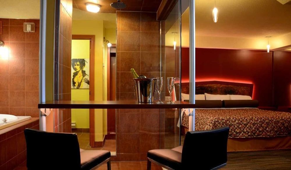 Motel Newstar Laval 3 estrelas em Laval