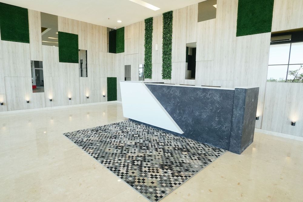 Continent My Tower Hotel Surabaya 2