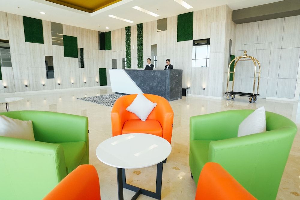 Continent My Tower Hotel Surabaya 3