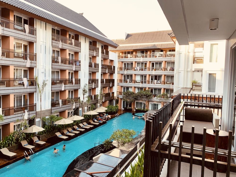 Fairfield by Marriott Bali Kuta Sunset Road 1