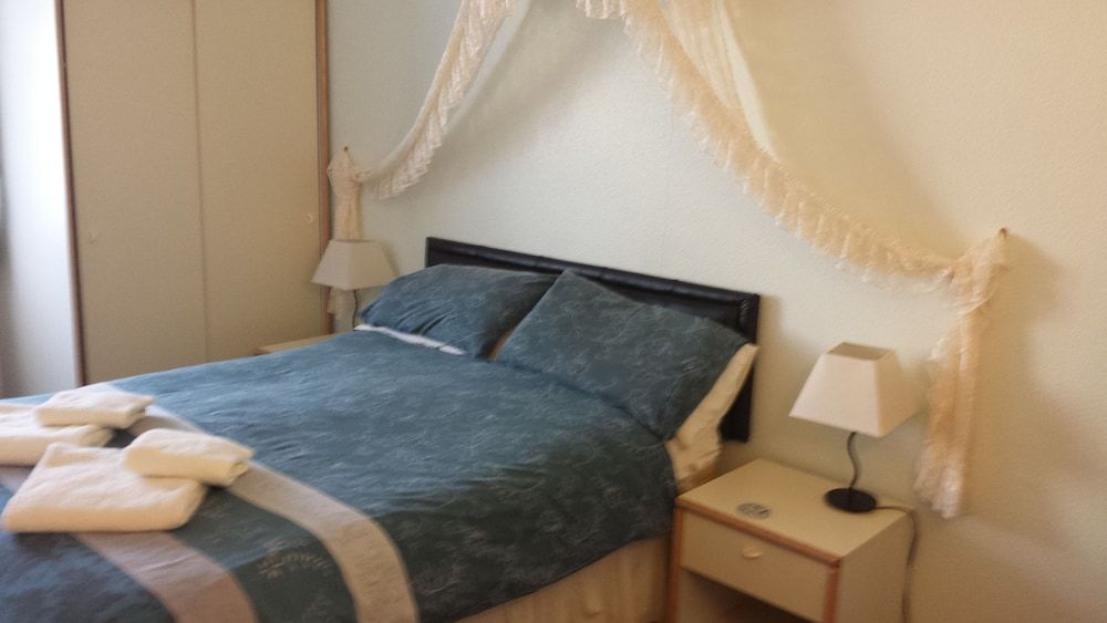 Simerock Guest House 3