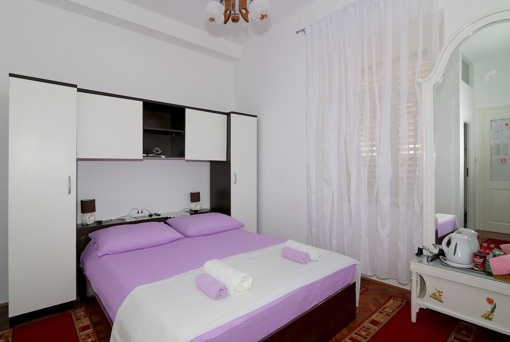 Room & Studios Rina - Adults Only 3