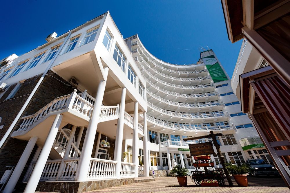 Garden Hills Hotel 1