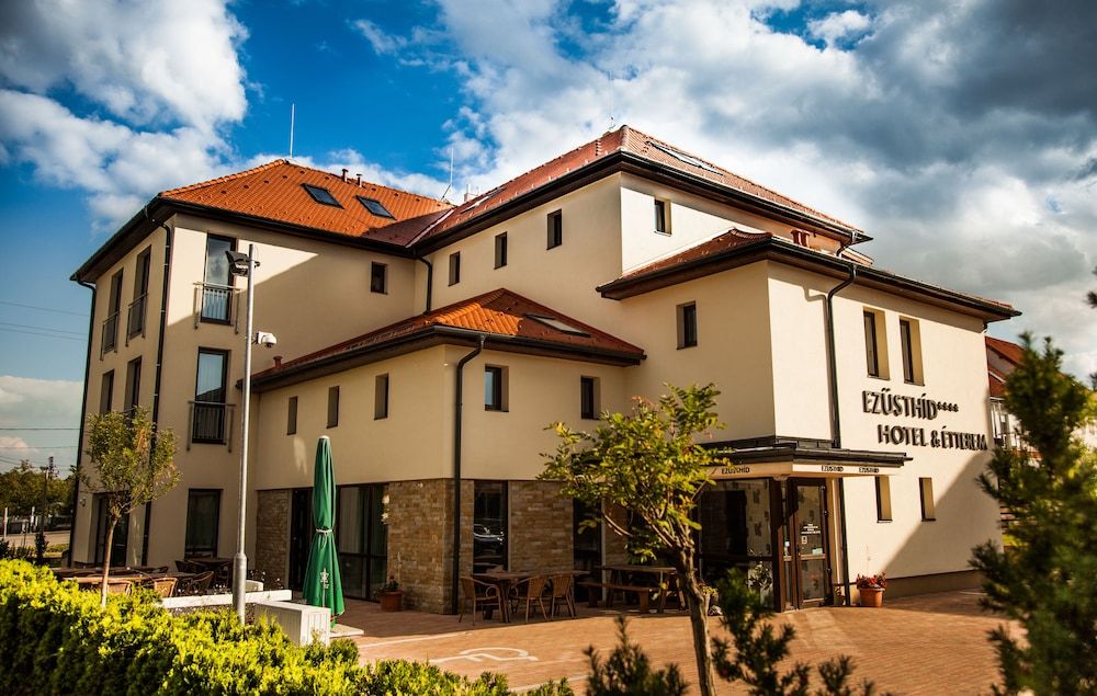 Ezüsthíd Hotel 4 estrelas em Veszprém