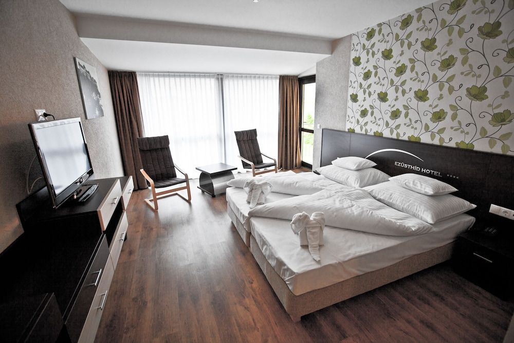 Ezüsthíd Hotel 3