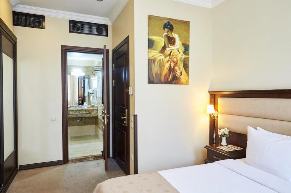 Smith Hotel 2 Smith Hotel 2