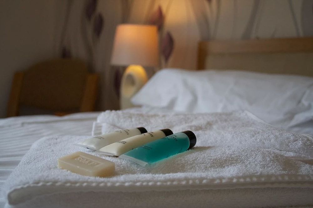 The Caridnals Hatt 3