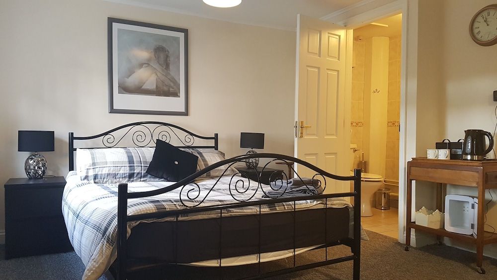 The Mermaid Inn Ellington