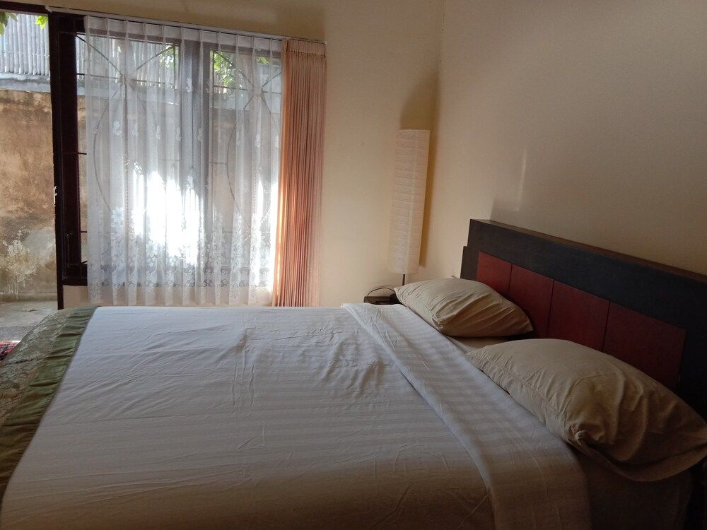 Loven Sanur Guest House 3