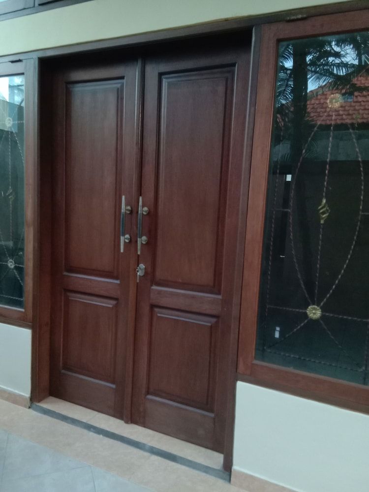 Loven Sanur Guest House 2