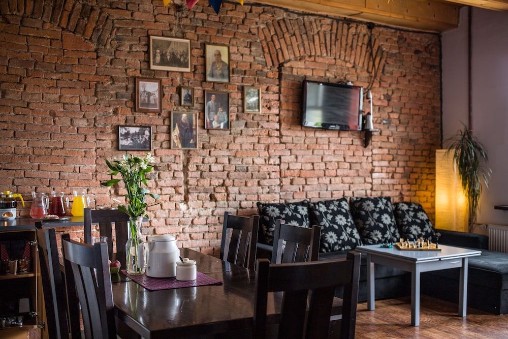 3 Bros' Hostel Cieszyn