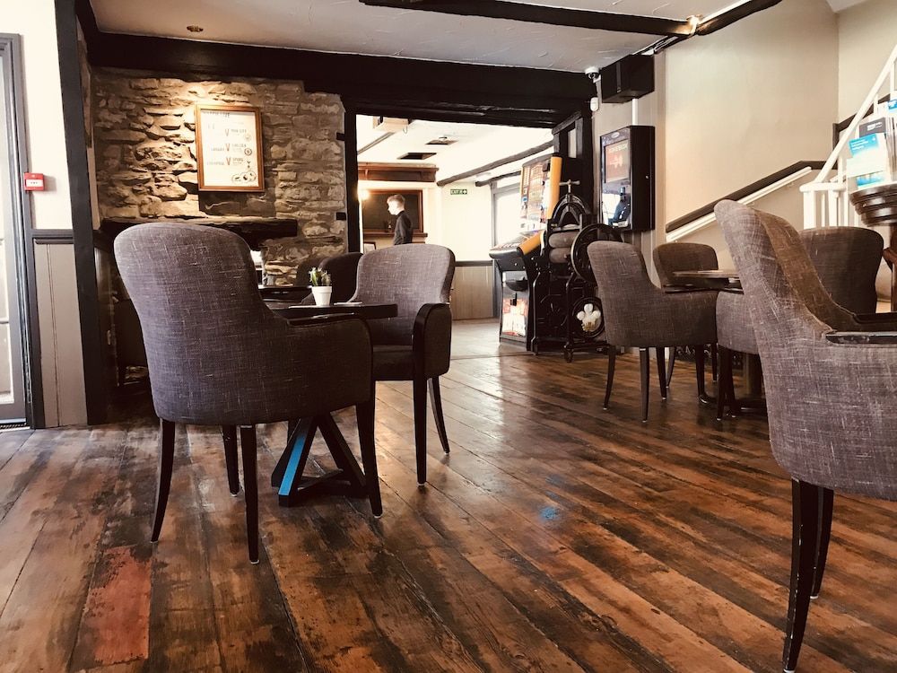 The Black Lion Royal Hotel 2