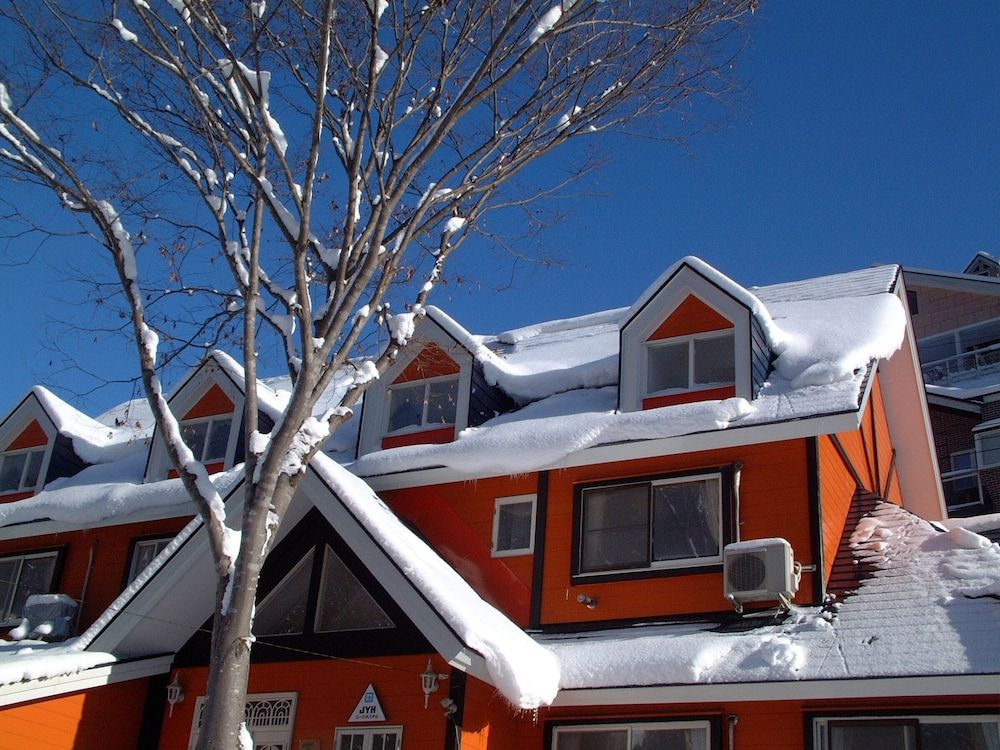 Tanigawadake Raspberry Youth Hostel 1