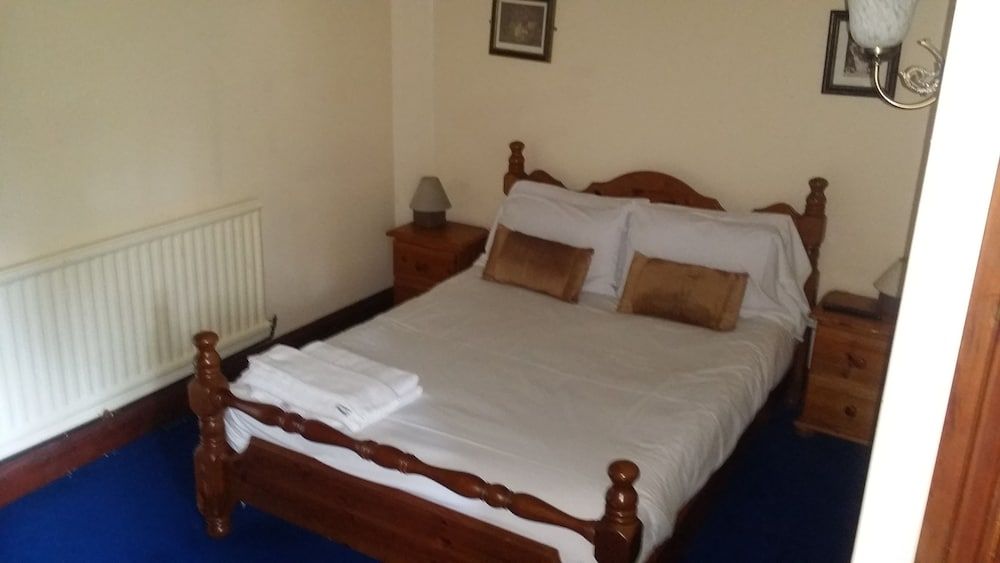 The Bell Country Inn 3