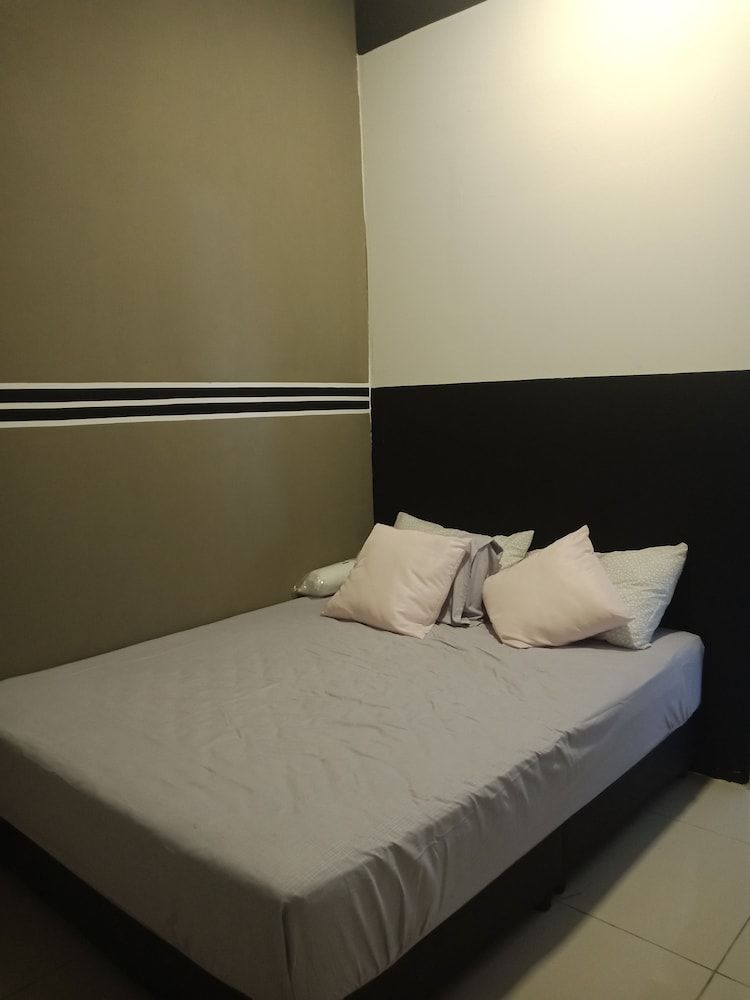 Gosh Desaru Bed Space 3