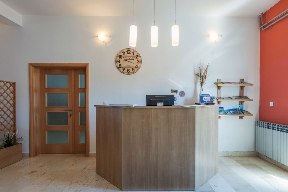 Bed & Breakfast Maki 2