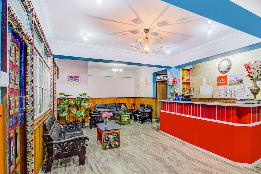 FabHotel Snow Lion 2