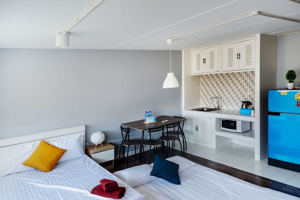 Bangkok Impact Popular Comdominium