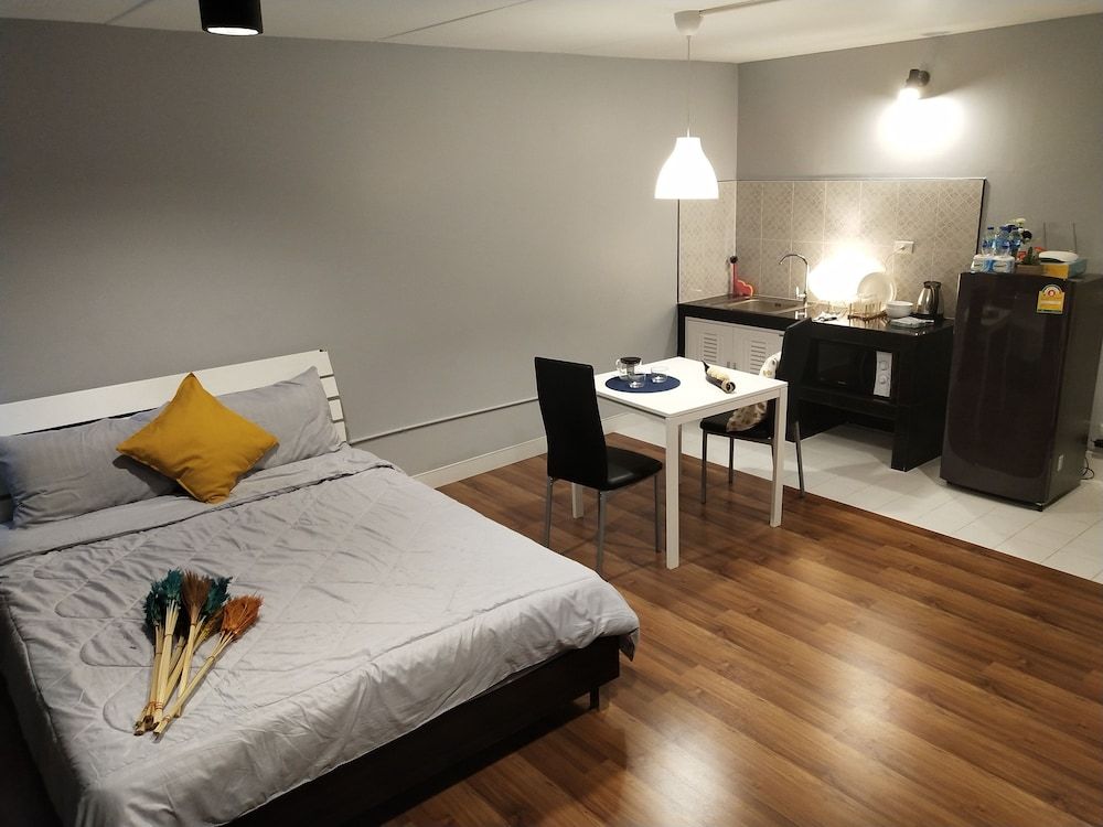 Bangkok Impact Popular Comdominium 2