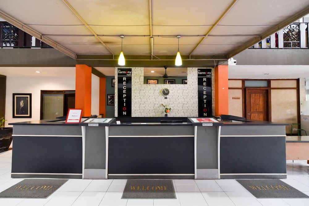 RedDoorz Plus @ Raya Legian 2